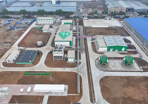 Проект интеграции производства водорода для хранения энергии на северо-востоке Китая официально передан в коммерческую эксплуатацию