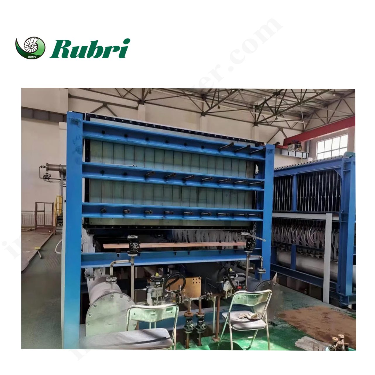 Как работает процесс ионообменного мембранного электролиза в хлорщелочной промышленности?